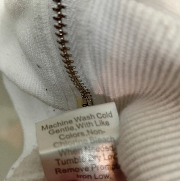 SHEIN White Cropped Zip-Up Hoodie - Picture 2 of 3